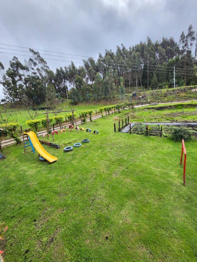 Espectacular cabaña campestre con granja - B&B Zipaquirá
