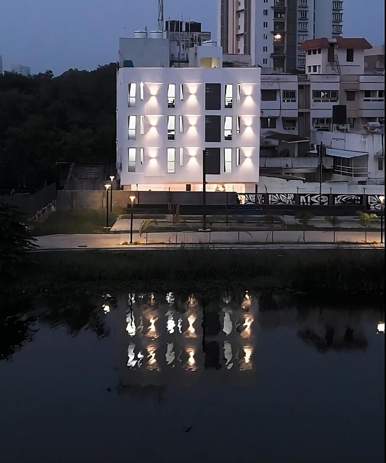 Aafiya lakeview Apartments - B&B Coimbatore