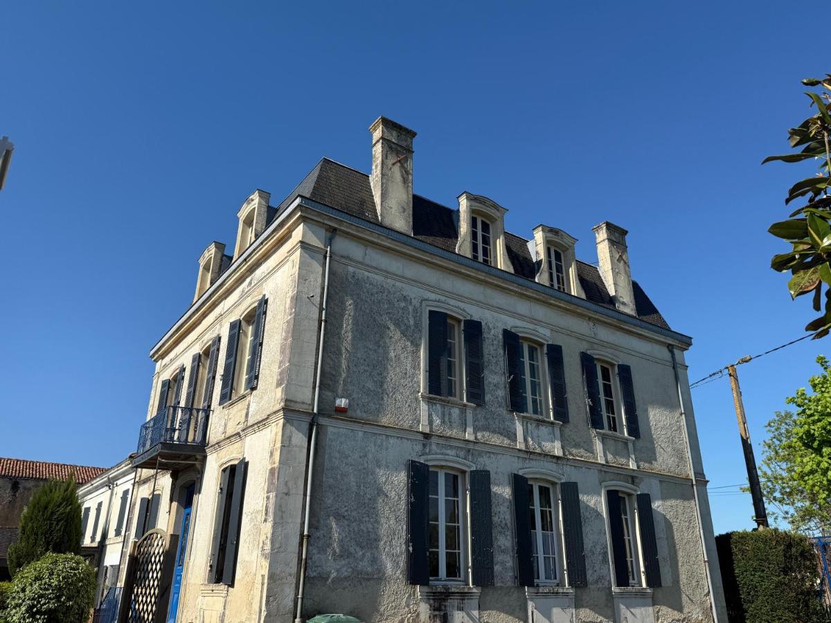 La Maison de Maître Chagnon Aumagne - B&B