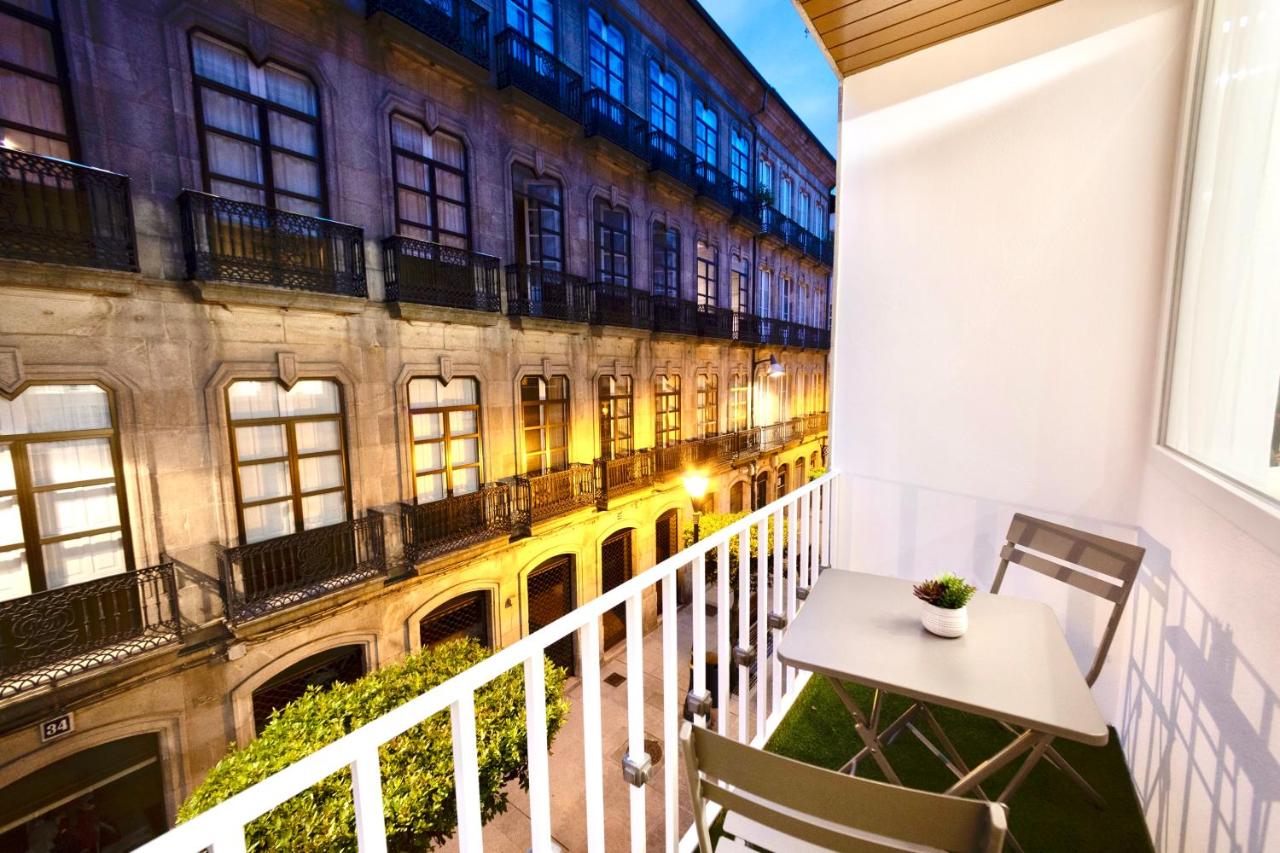 Urban Essences by Lugo Collection - B&B