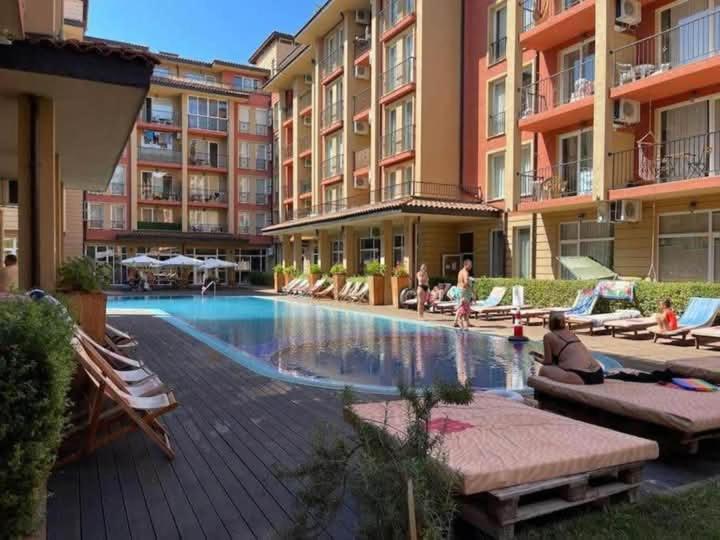 Sunny beach apartaments - B&B Slanchev Bryag
