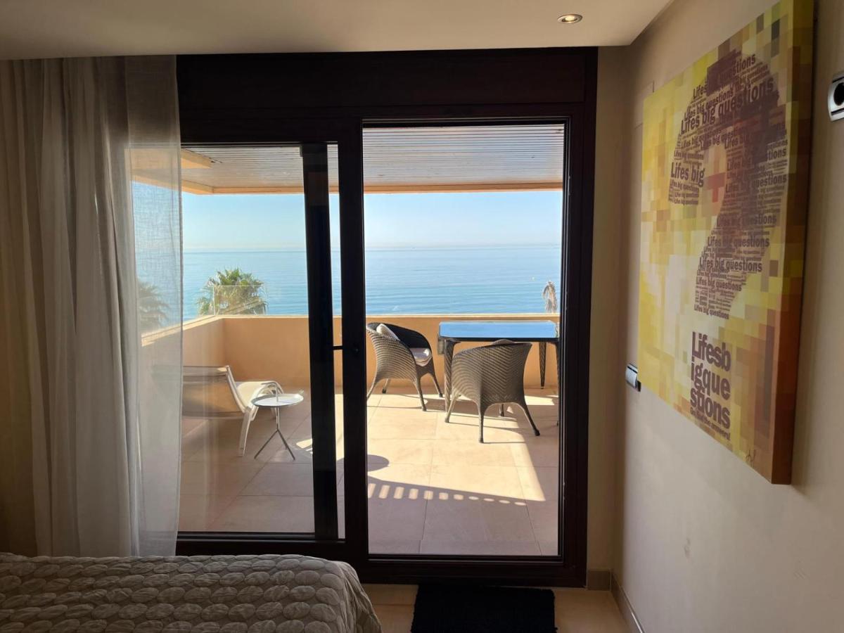 Bahia De La Plata Seafront - B&B Estepona