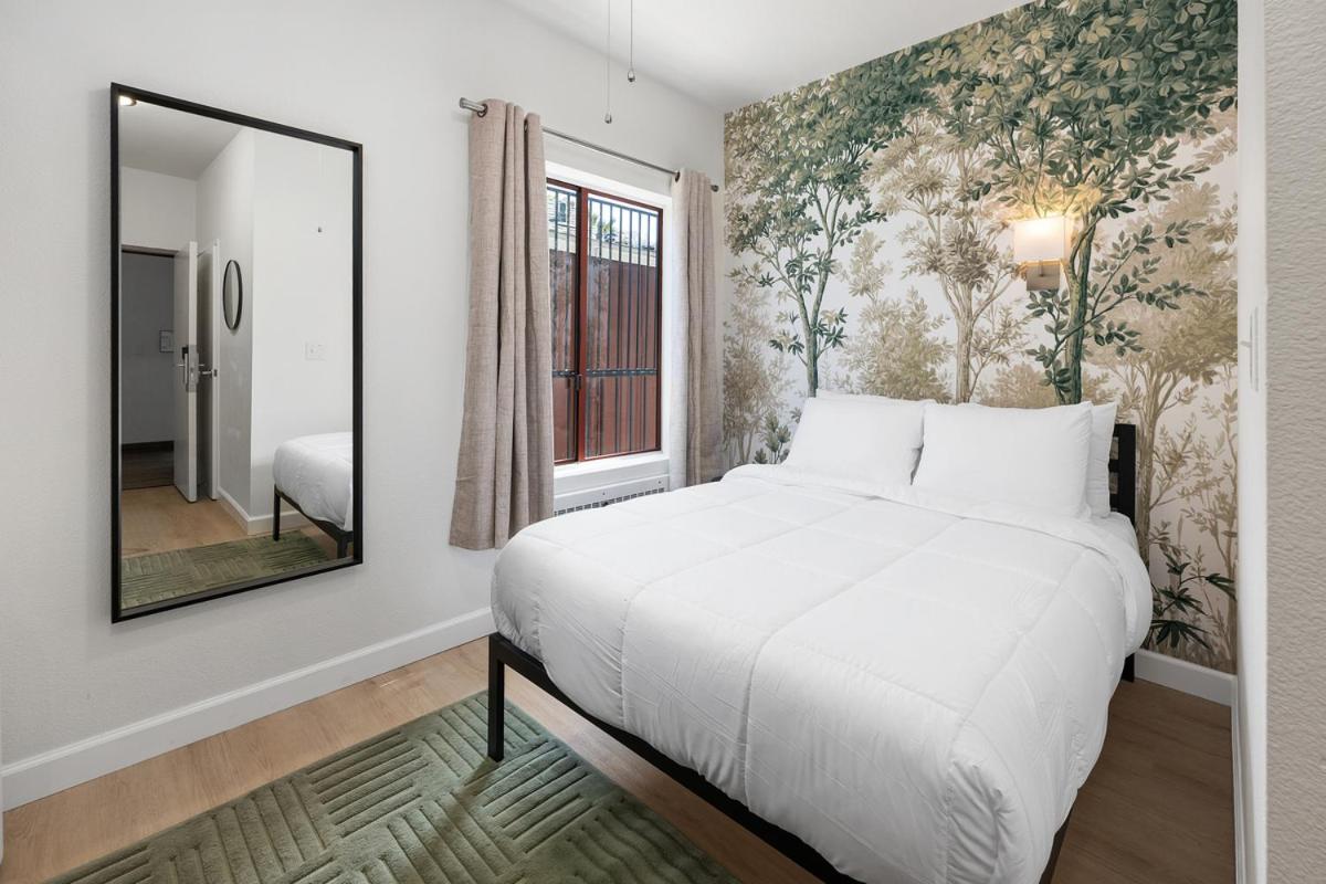 Full Bed studio
