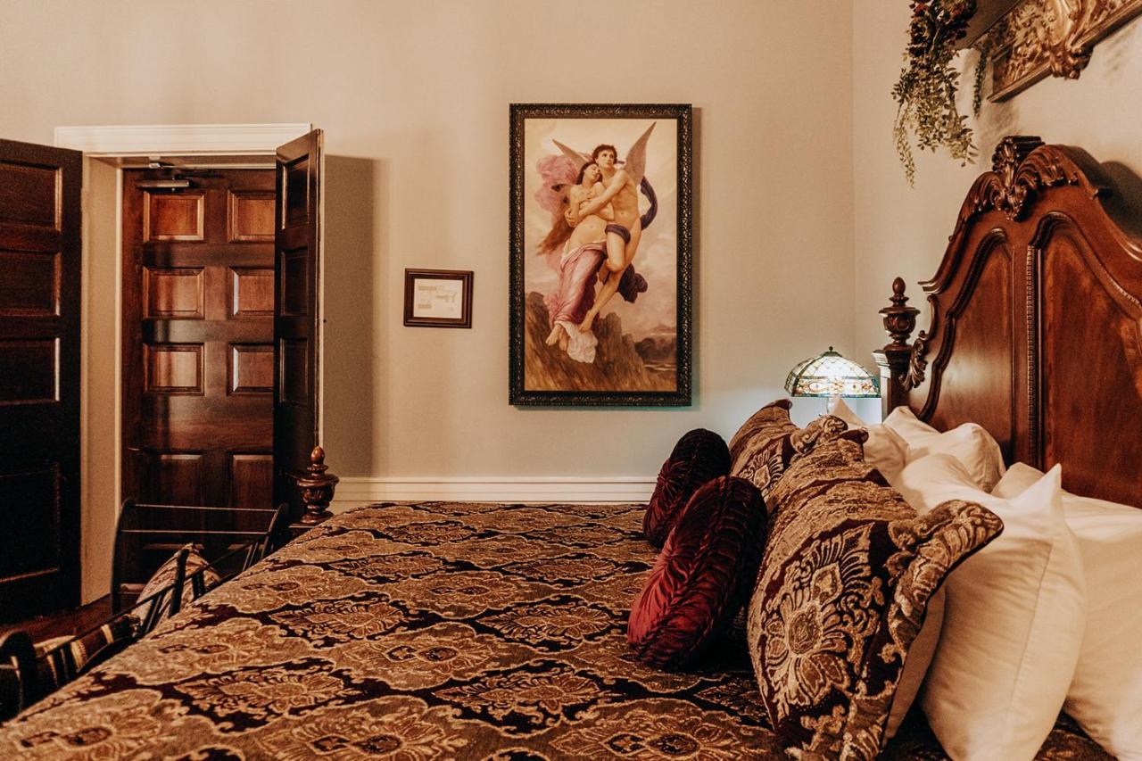 Dreibettzimmer mit Dusche