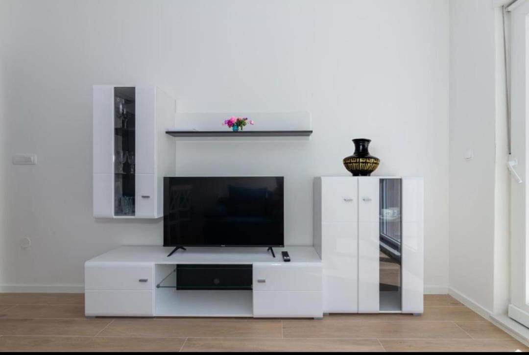 Apartman Mila Domina - B&B Živogošće