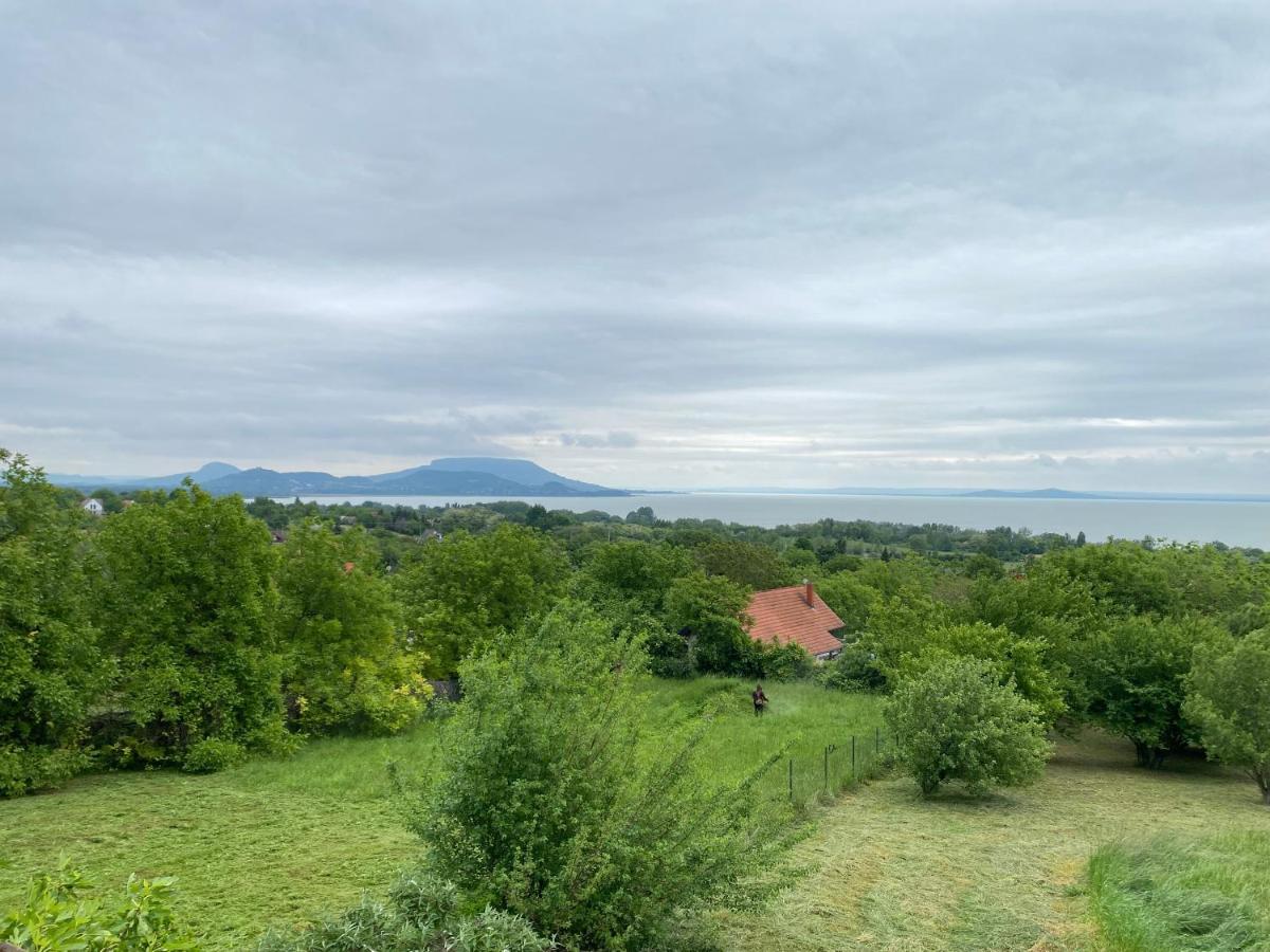 Seasons & Connections - Chambres d’hôtes Balatongyörök