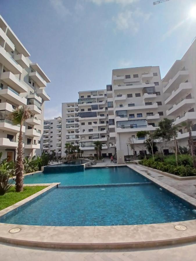 Studio Moderne avec Vue sur piscine et proche de la plage à Ocean Park Zenata Eco City - B&B