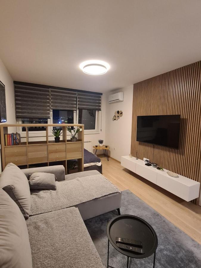 The Perle Sarajevo Tower Studio garage car park - B&B Sarajevo