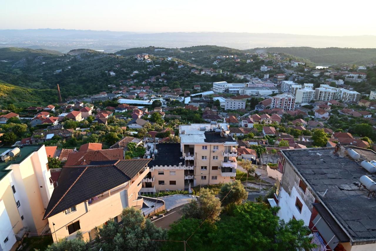 Damiano's Penthouse Old Bazaar - Castle to Coast View - Ferienwohnung Kruja