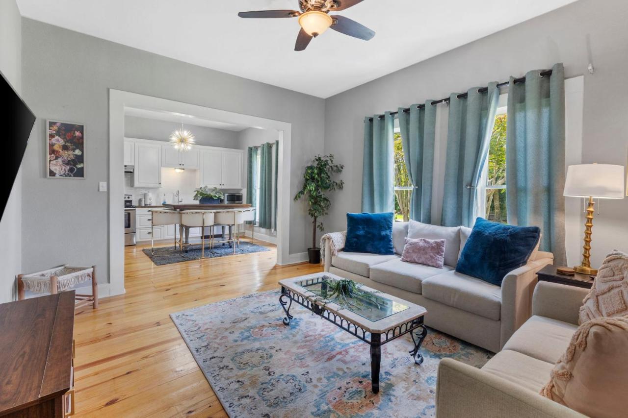 1 Bedroom Home in Downtown Lake Charles La - B&B Lake Charles