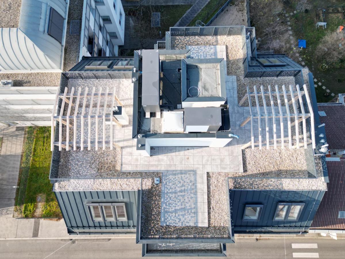 Moderne OG Wohnung inklusive Dachterrasse - Ferienwohnung Wien