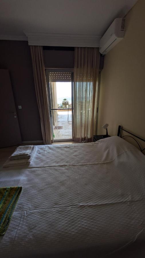 Apartment mit 2 Schlafzimmern, Terrasse und Meerblick