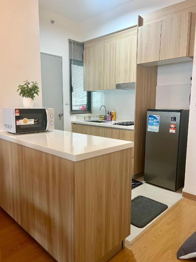 Maya Bay Residence Mika Home - B&B Banting