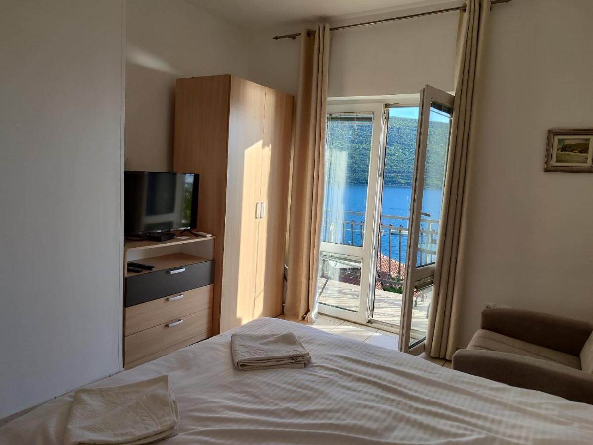 Apartment mit 2 Schlafzimmern und Meerblick