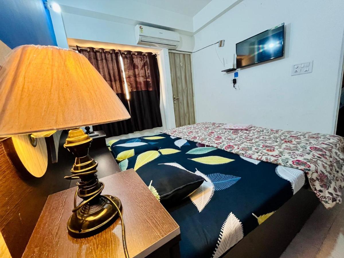 Rooms in Vrindavan dham near by prem mandir - Bed and Breakfast Vrindāvan