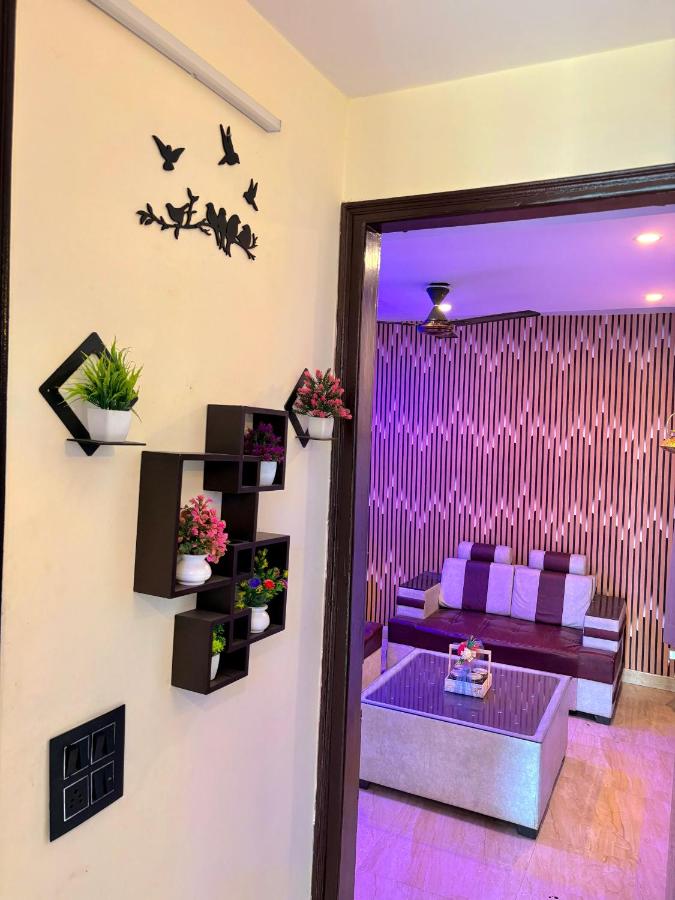 Independent 1 Bhk flat in New Delhi - B&B
