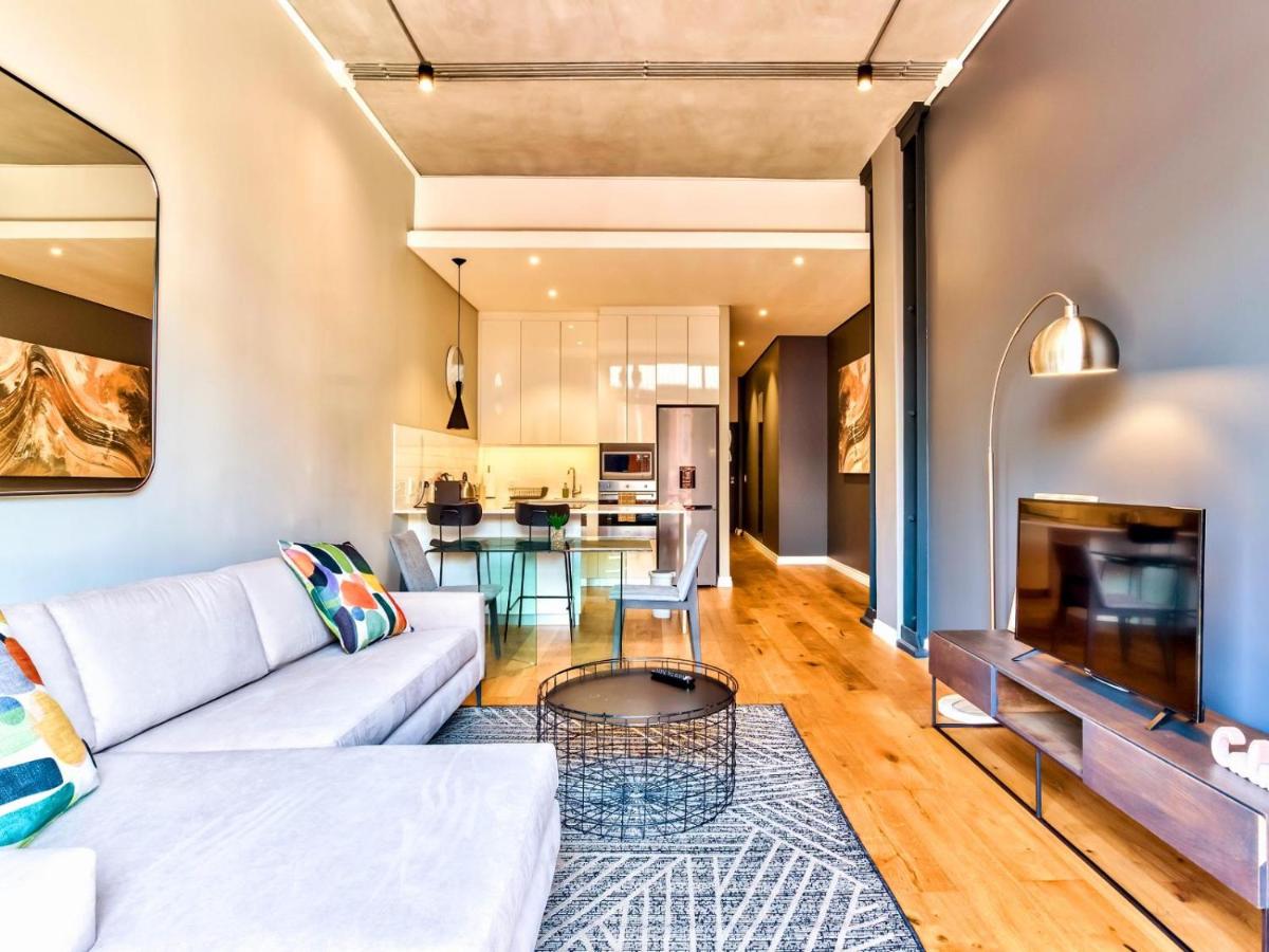 Premium Apartment