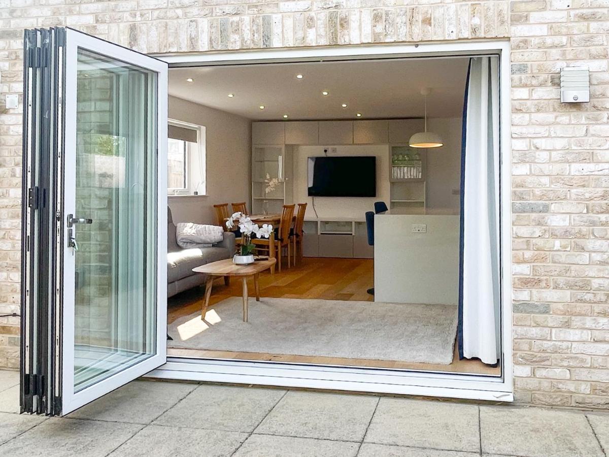 Modern stylish 2 bed house in Charming Fen Ditton Village - Bed and Breakfast Cambridge