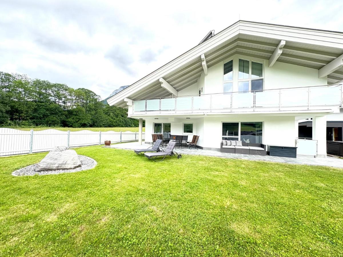 Ferienhaus Au Villa - B&B