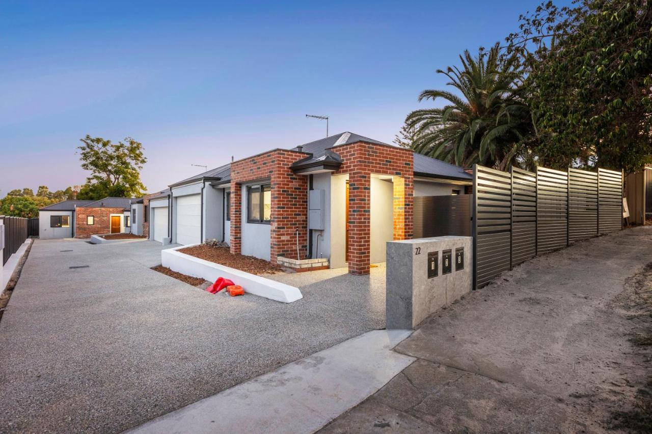Premium Modern Entire House-Walk to Curtin Uinversity-3 bedroom & 2 bathroom up for 4 People - B&B Perth