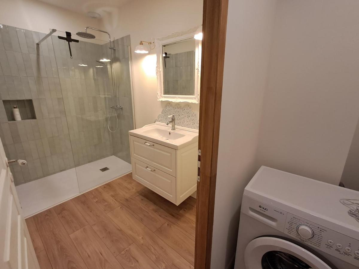 Deluxe One-Bedroom Apartment with Garden View