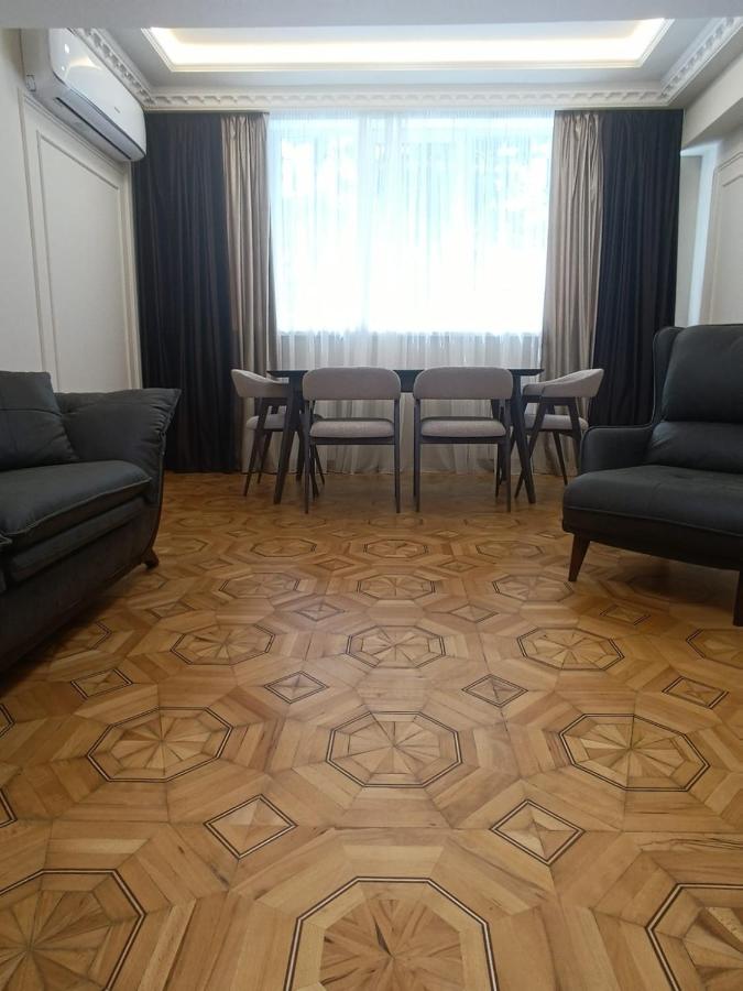 Rent Inn Yerevan on Vardanants Street - B&B Yerevan
