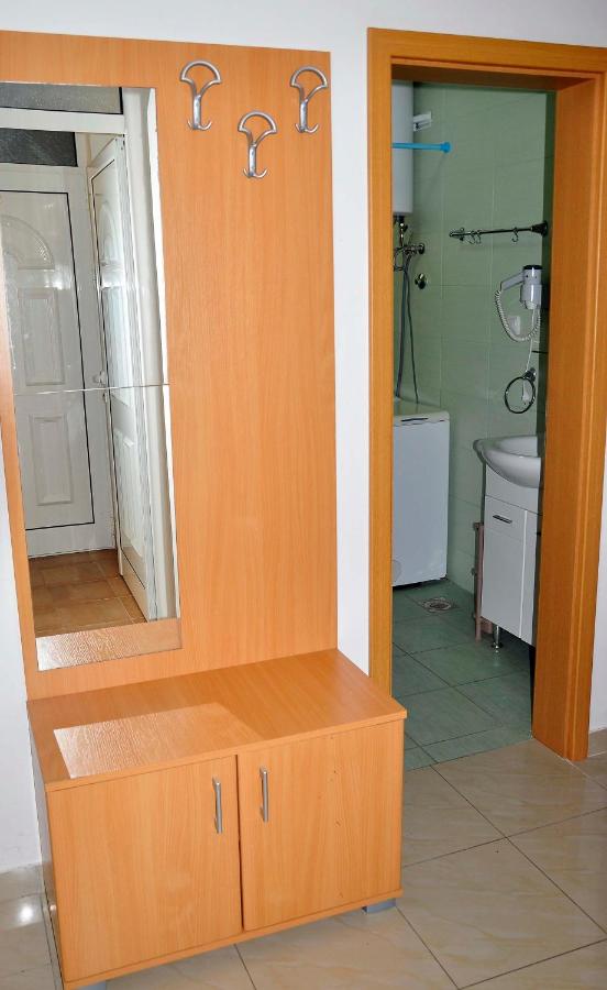Apartment mit Balkon
