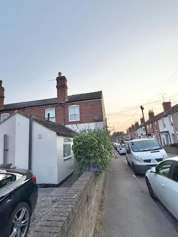 Cosy Lincoln Home Sleeps 6 - B&B