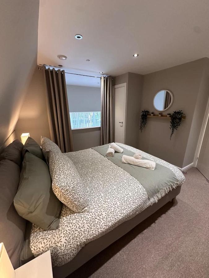Old School Close Stylish Stay in Derbyshire - B&B Two Dales