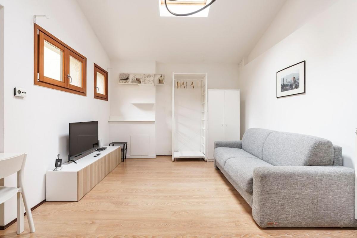 Window on the Arno II Netflix, WiFi, AC - B&B Florence