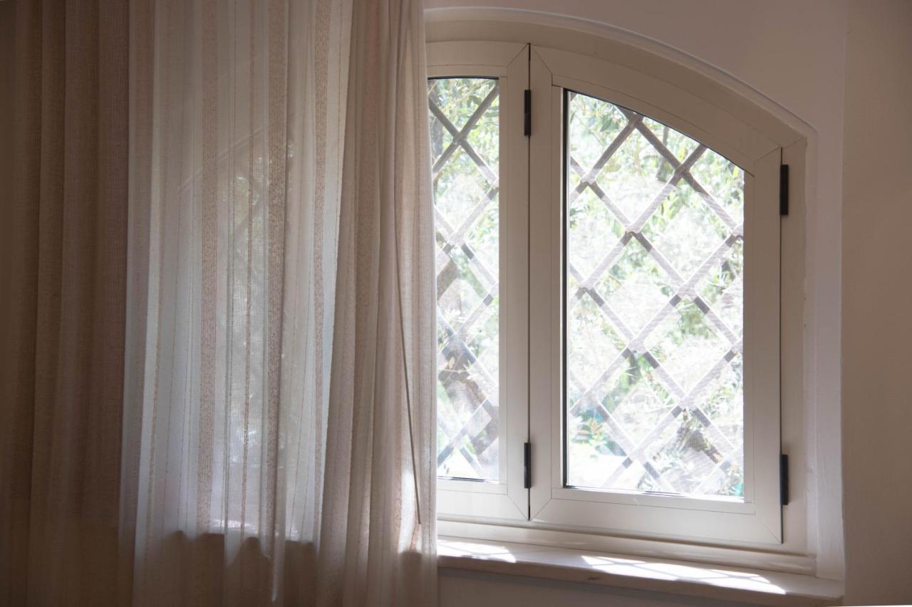 Chianti Villa with Private Park, 2 Apartments & Panoramic Views - B&B Poggibonsi