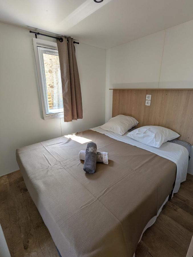 One-Bedroom Bungalow