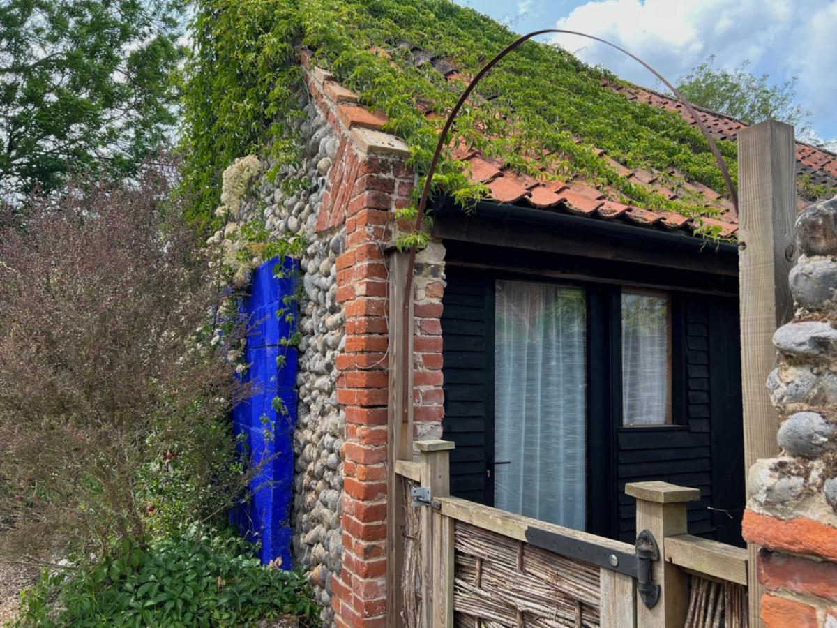Seafret Barn sleeps two, North Norfolk - Ferienwohnung Roughton