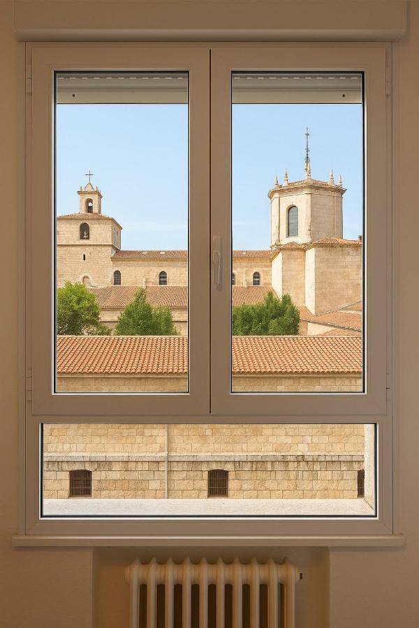 Apartment 2 next to the bay and cathedral - B&B Santander