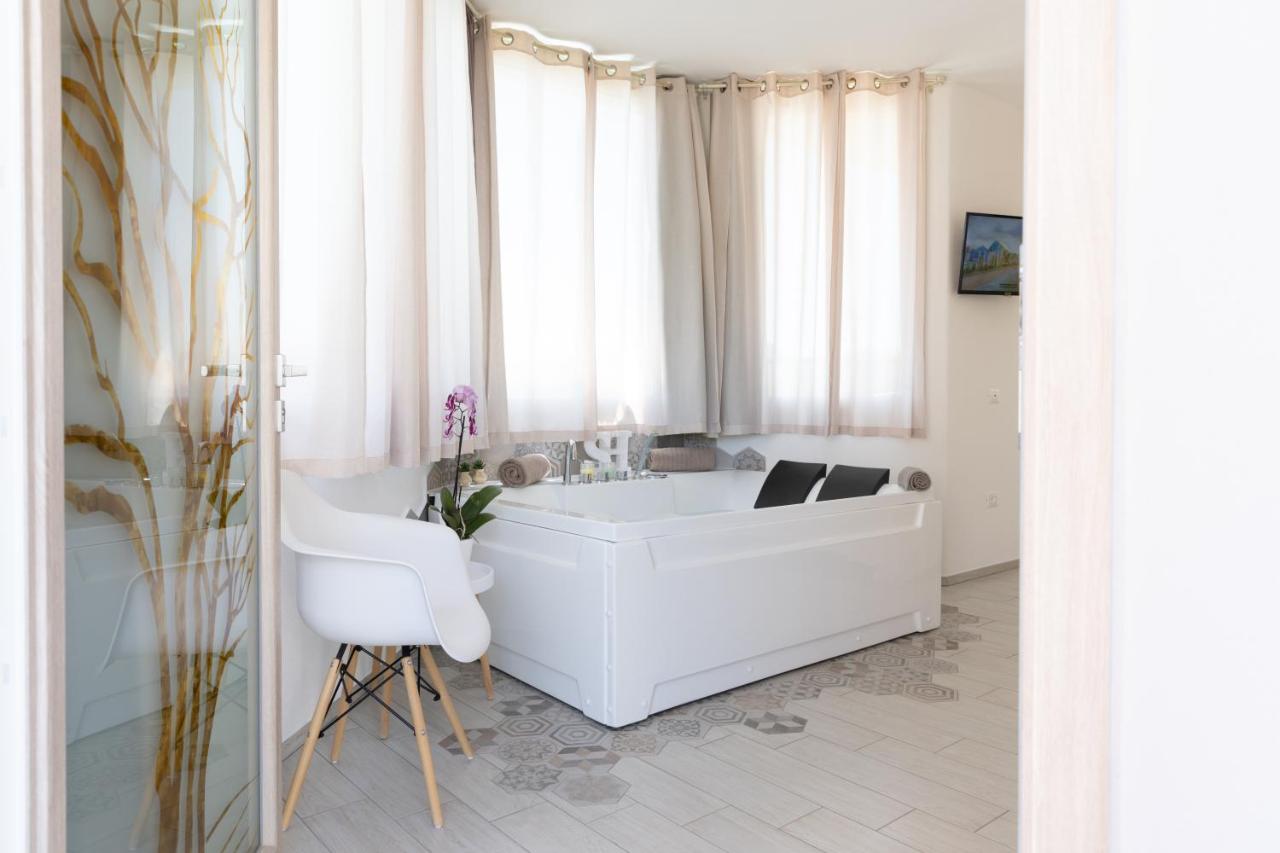 Suite Junior - Vue sur Piscine