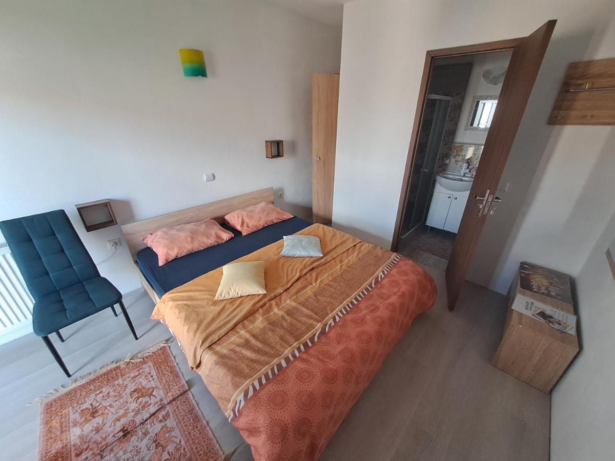 Doppelzimmer mit eigenem Bad
