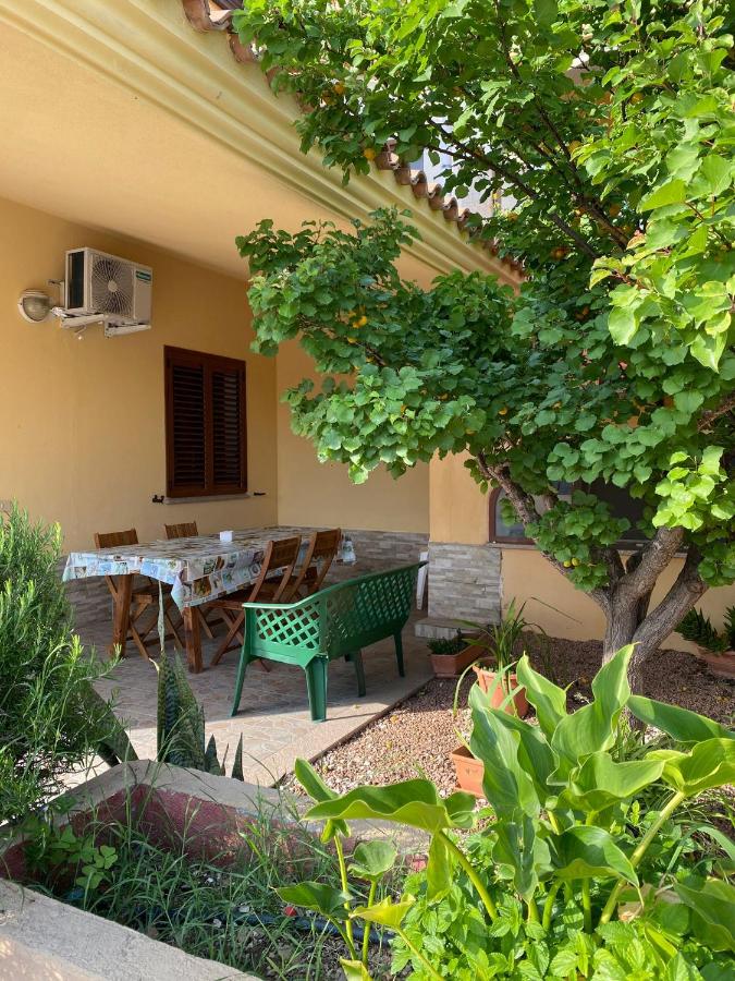 Appartamento Salvatore Caletta sul mare con parcheggio privato - B&B La Caletta