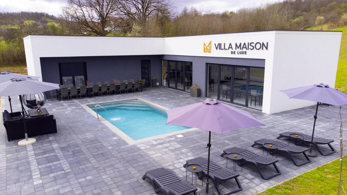 Villa Maison de luxe - Bed and Breakfast Laktaši