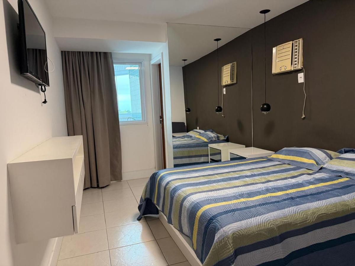 Apto Portal da Bacutia Climatizado - Bed and Breakfast Guarapari