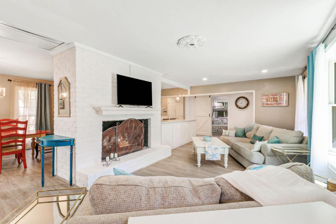 1 Block to Ocean Fun - Ferienwohnung Hilton Head
