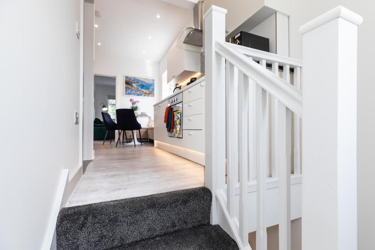 Stylish 2 x Double Bed Apt in Woolwich London - Ferienwohnung Plumstead