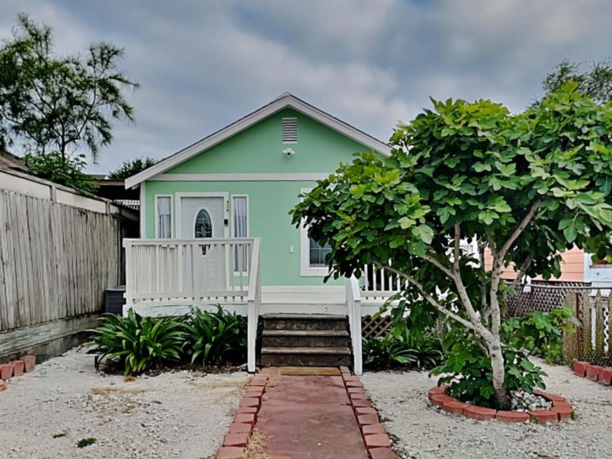Sugar Shack Bungalow - Chambres d’hôtes Galveston
