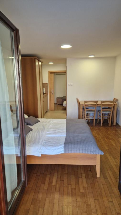 Apartment mit 2 Schlafzimmern