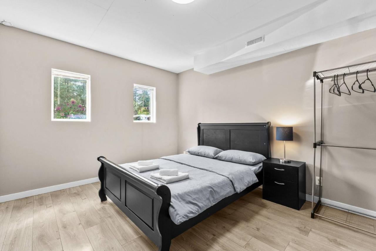 Cozy 2BR Suite Near White Rock Beach - Ferienwohnung Surrey