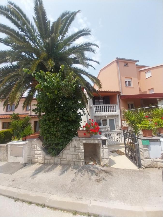 ME LIVING - Ferienhaus - Strandnähe - Ferienwohnung Pula