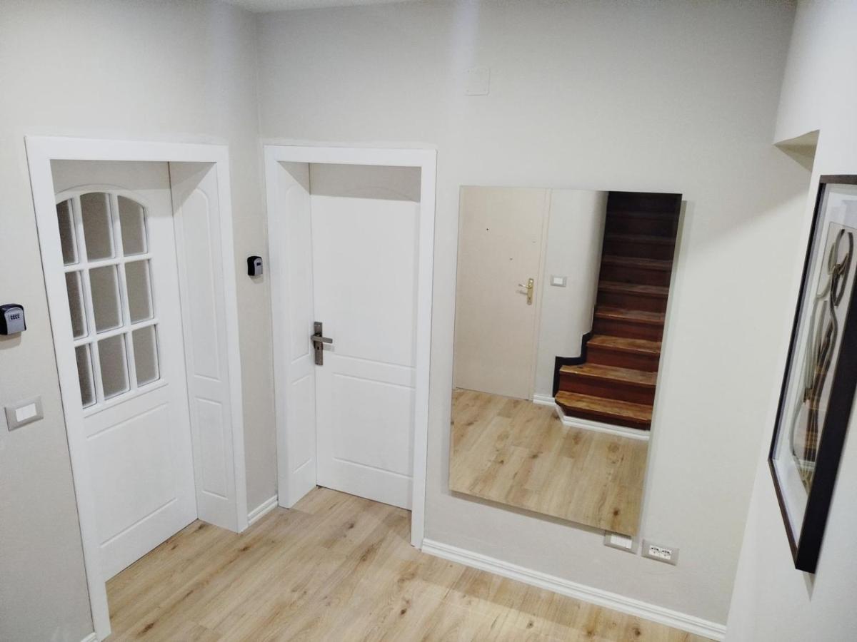 GenAl Apartaments - Ferienwohnung Tirana