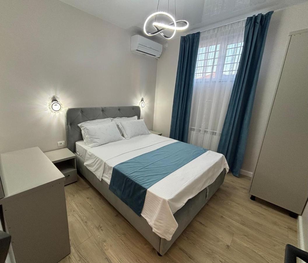 One-Bedroom Apartment with Balcony