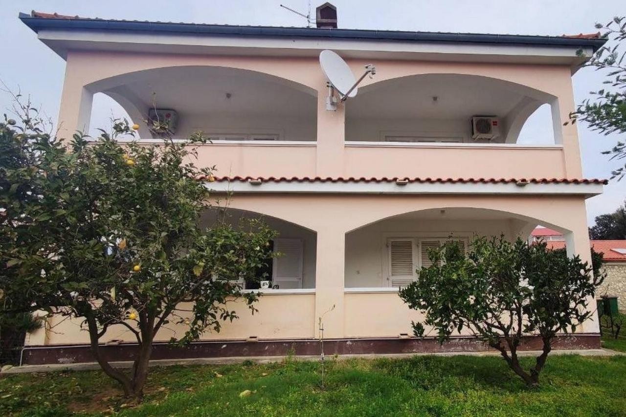 Apartments with parking space Lopar, Rab - 23968 - Bed and Breakfast Lopar