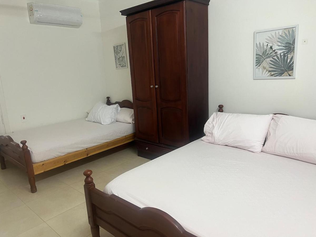 Renovated Chalet with Garden in North Coast near Marina - Chambres d'hôtes El-Alamein