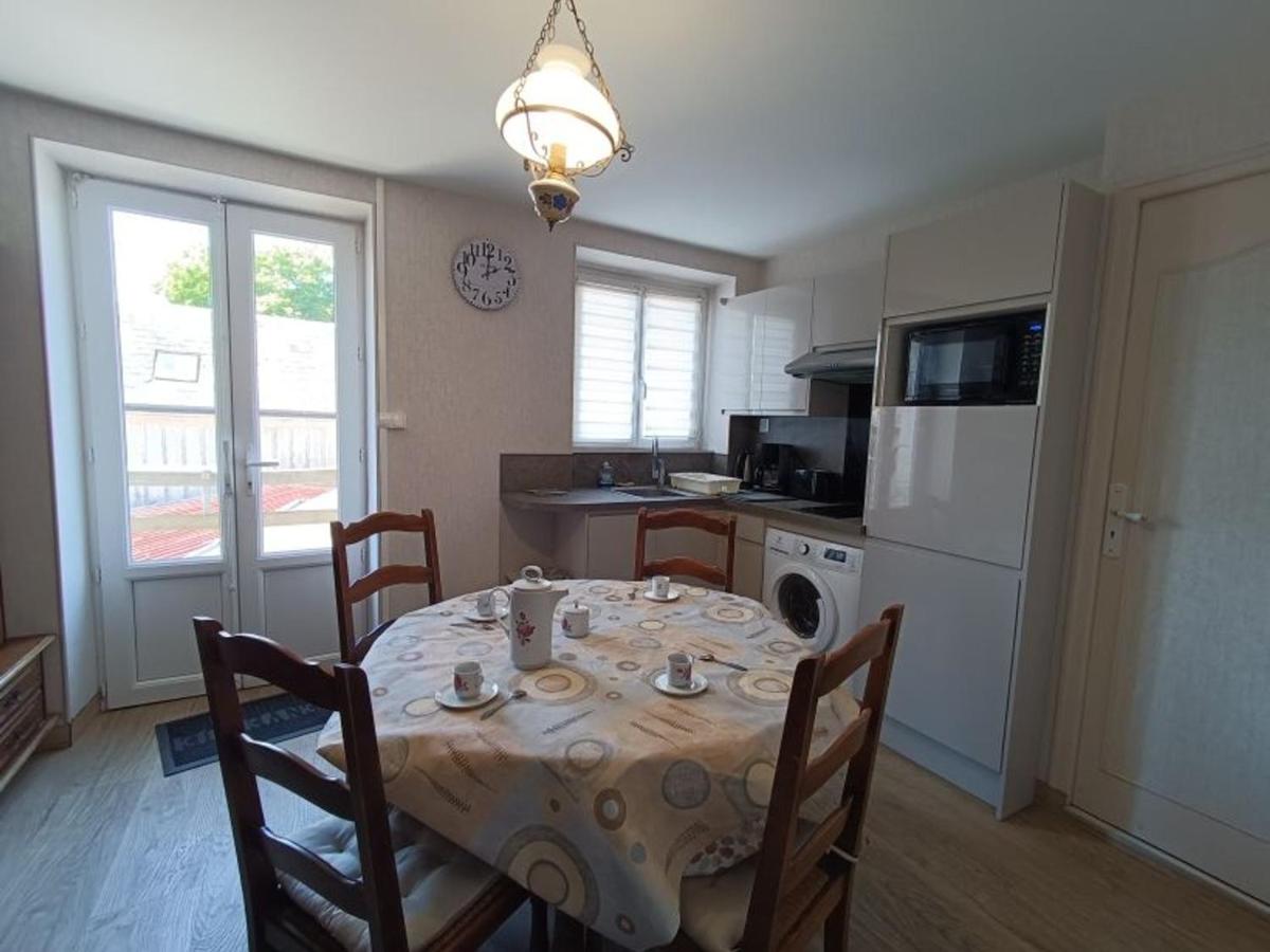 Escapade touristique: gîte avec 2 chambres, TV et cuisine équipée à Bazoches-les-Gallerandes - FR-1-590-155 - B&B Bazoches-les-Gallerandes